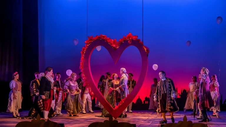 Barber of Seville Belfast 2 Photo Credit Neil Harrison